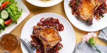 Pork Chops with Pepper and Onion Relish